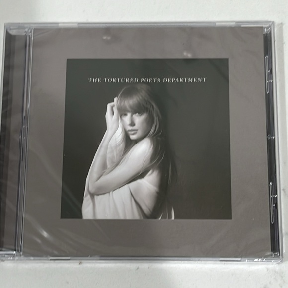 TTPD CD + Bonus Track "Guilty as Sin” (Acoustic) - Picture 2 of 3